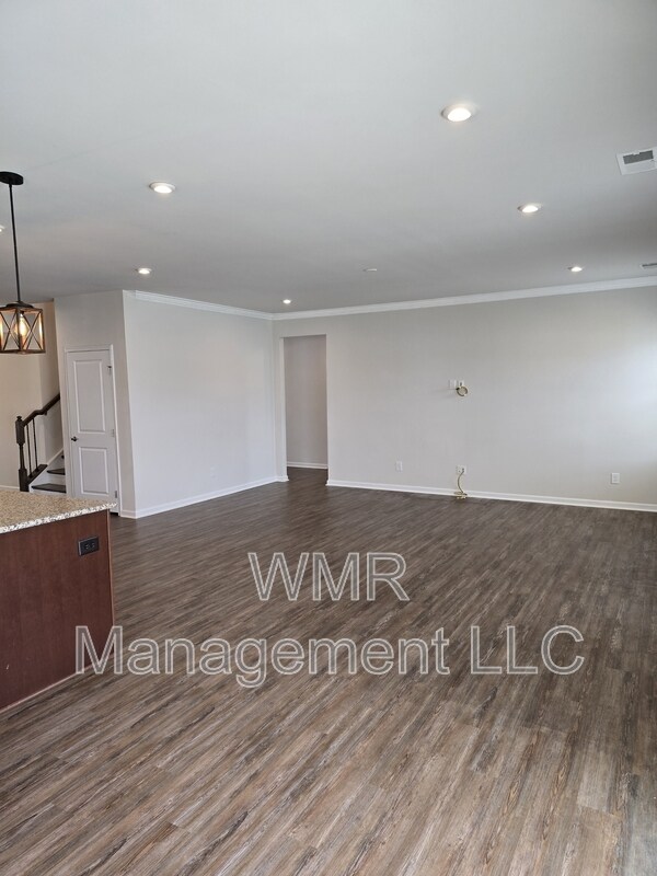 Building Photo - 7270 Waterwheel St SW