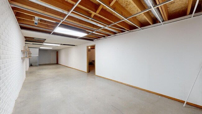 Building Photo - Beautiful Acreage