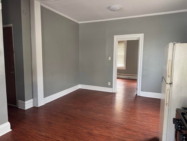 Building Photo - 134 43rd St