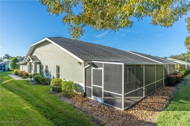 Building Photo - 1704 Royal Cir