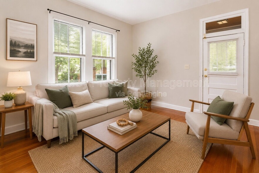 Building Photo - 318 Tremont St