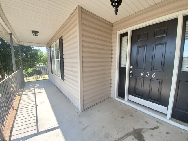 Building Photo - 426 Northview~ Sunset Ridge