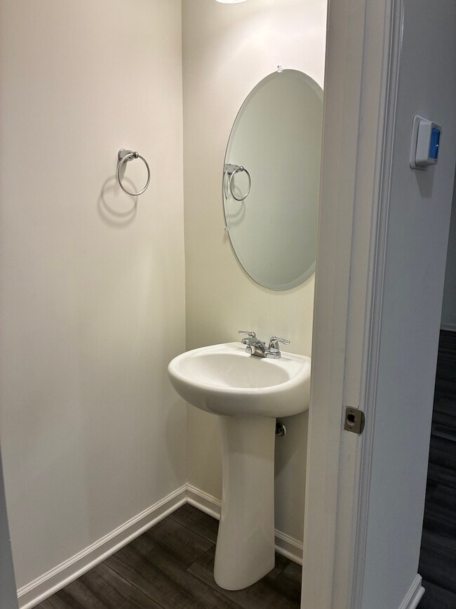 Building Photo - Cartersville Townhomes