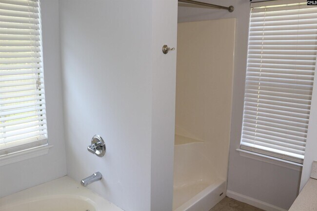 Building Photo - 166 Fair Haven Way