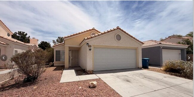 Building Photo - 7220 Paradise Bay Dr