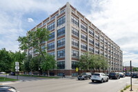 Building Photo - 3963 W Belmont Ave