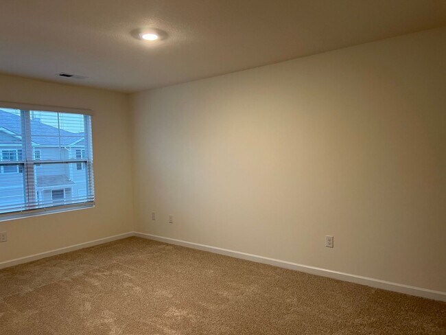 Building Photo - Beautiful New Construction 3 bedroom 2.5 Condo   with garage- Water, trash & sewer incuded!