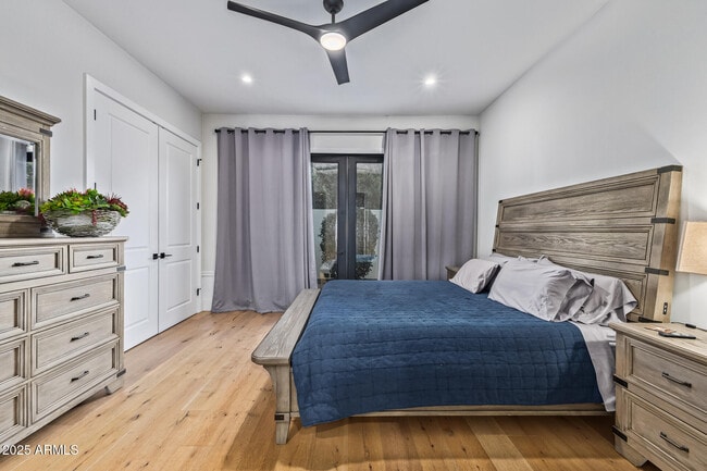 Building Photo - 3810 E Campbell Ave