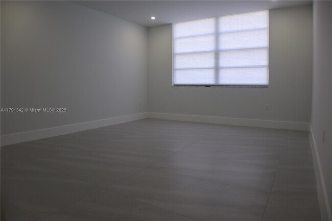 Building Photo - 2750 NE 183rd St