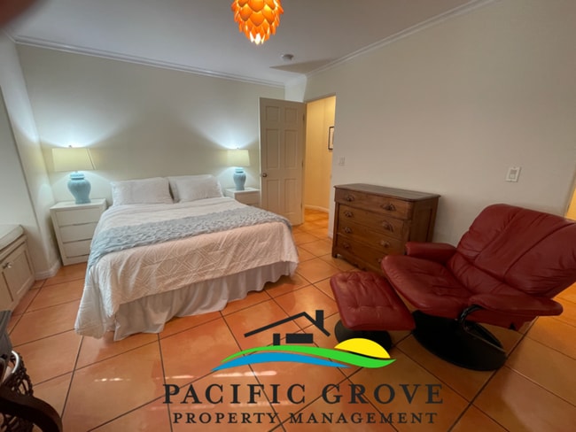 Building Photo - Beautiful Mediterranean 2-Bedroom House in...