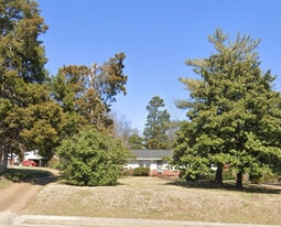 Building Photo - 824 W Old Hickory Blvd