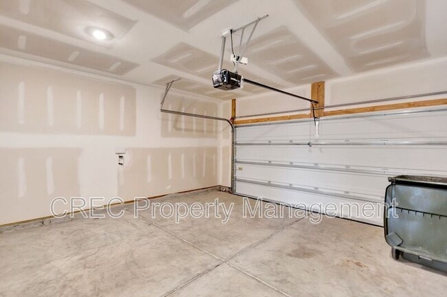 Building Photo - 575 Wayton Cir