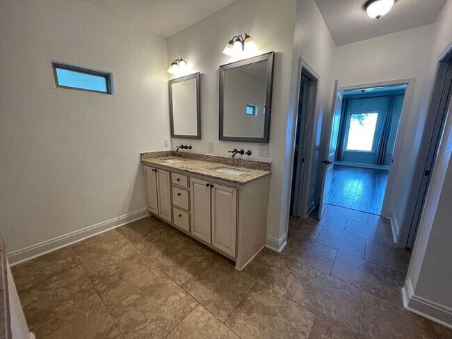 Building Photo - Gulf Breeze - Waterfront - East Bay - 4 Bedroom, 2.5 Bathrooms, plus office