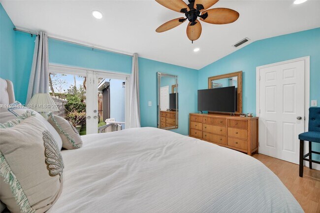 Building Photo - 14610 SW 145th Pl