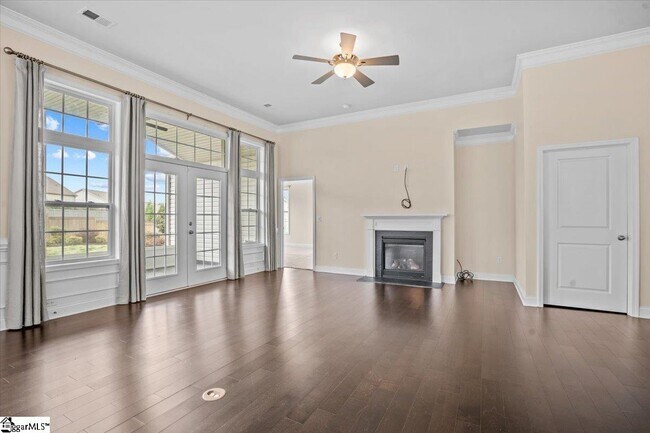 Building Photo - 906 Deephallow Pl