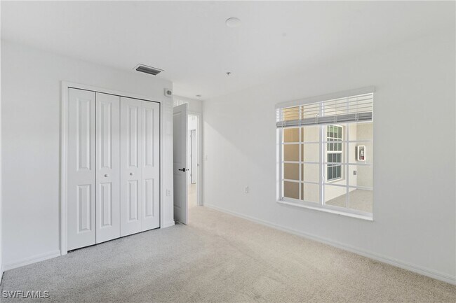 Building Photo - 15155 Bluffton Ln
