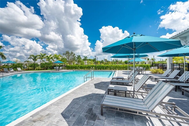 Building Photo - 2680 SE 10th St