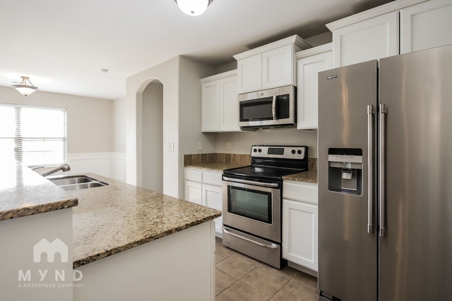 Building Photo - 430 Capri St