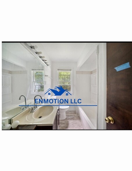 Building Photo - 17324 Salem