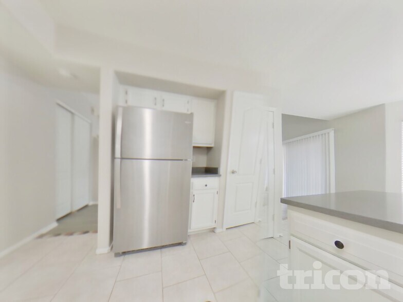 Building Photo - 929 N Kingston St