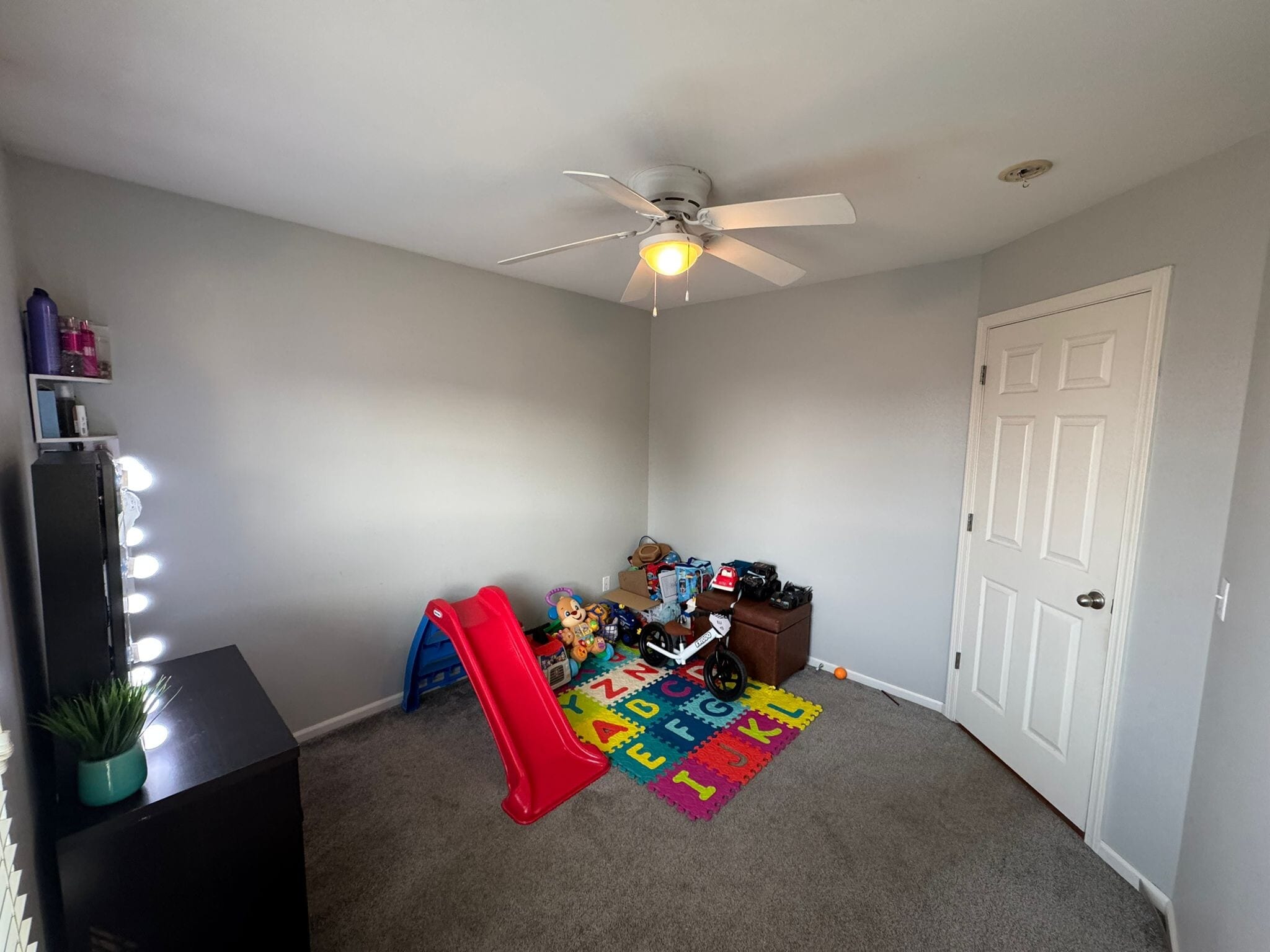 Building Photo - 16119 Cherrywood St