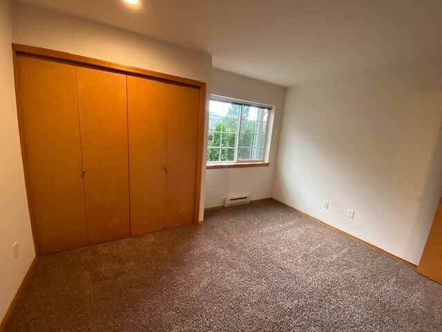 Building Photo - 3340 Southbend Pl