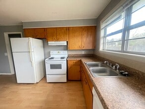 Building Photo - 4551 West Third Street