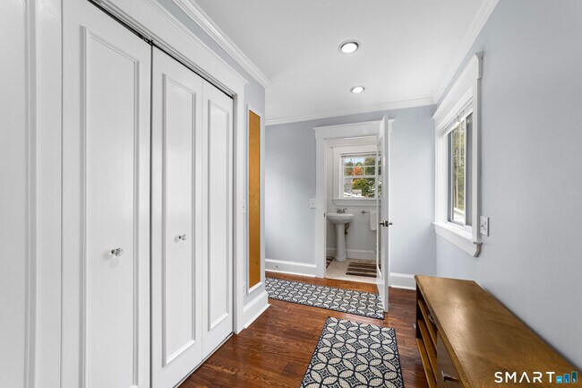 Building Photo - 3 Park Pl