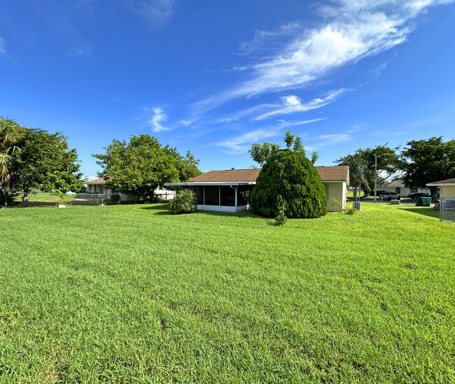 Building Photo - 1852 SE Rainier Rd