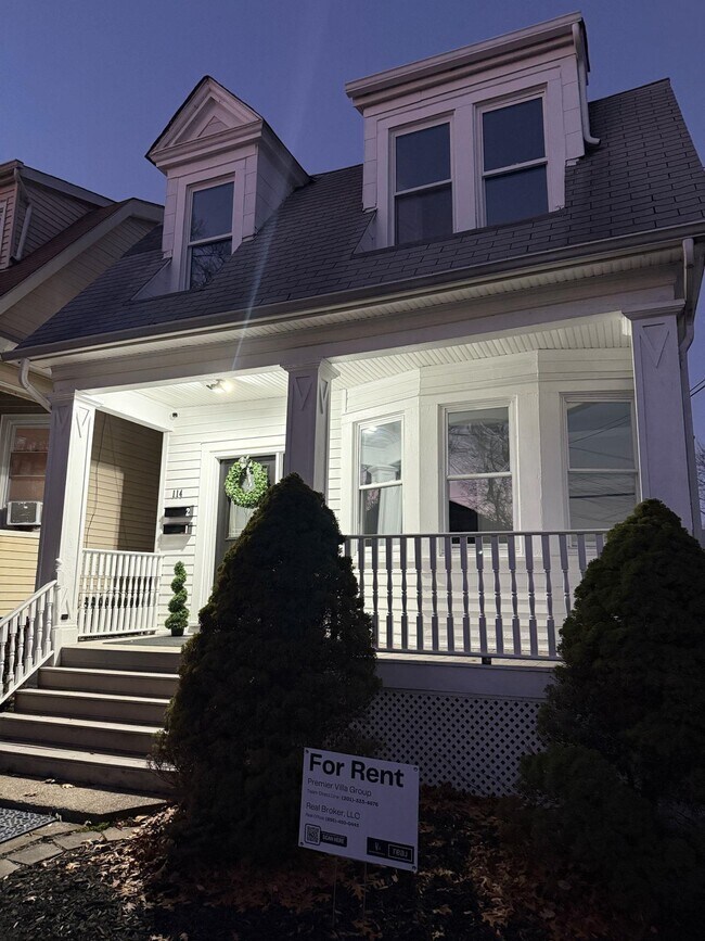 Building Photo - 114 Overlook Ave