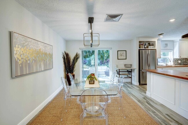 Building Photo - Coastal Escape: Off-Season Serenity Near the Beach – No HOA, Fenced Yard!