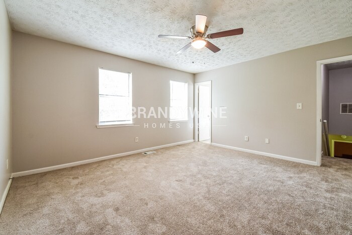 Building Photo - 911 Walnut Creek Ln