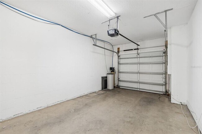 Building Photo - 3125 Santorini Ct