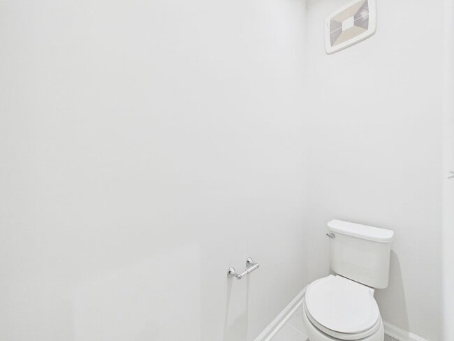 Building Photo - 640 Brookwood Glen Terrace