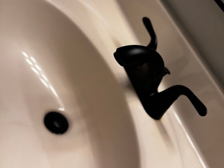 New bathroom faucet. - 122 Turnwood Ln