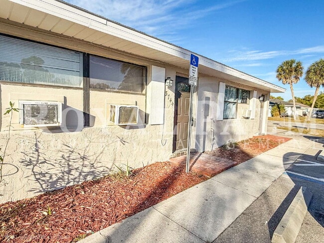 Building Photo - 3744 Estelle Ave