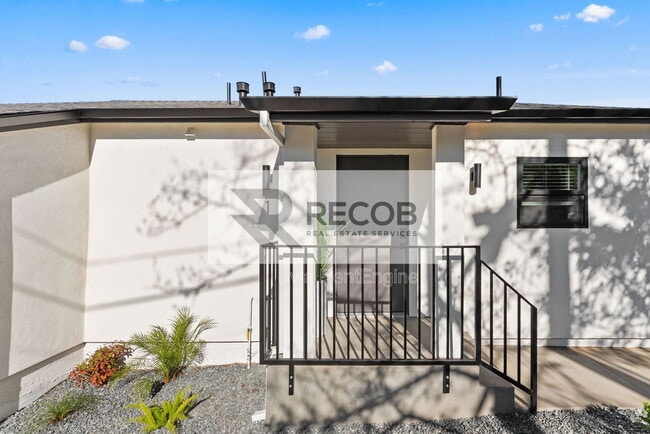 Building Photo - 6730 Mohawk St