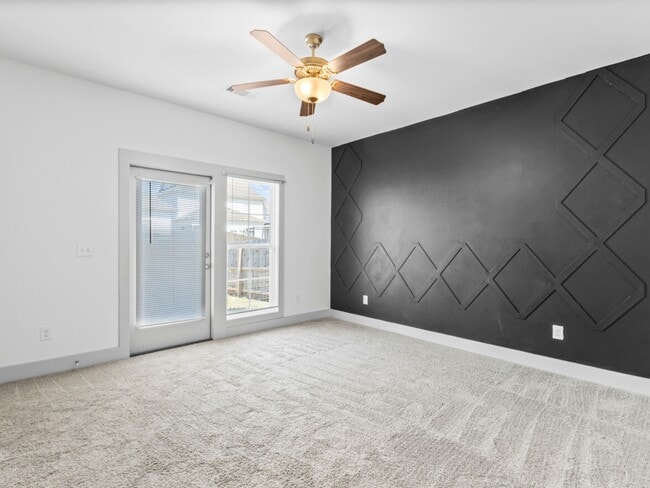 Building Photo - 1255 Burrow Cir