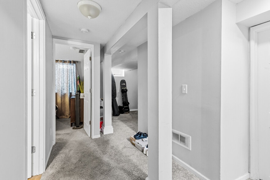 Building Photo - 2809 Brunswick Ave S