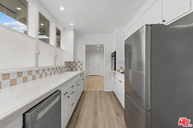 Building Photo - 3760 Beethoven St