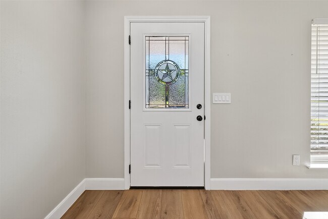 Building Photo - 21234 Park Willow Dr