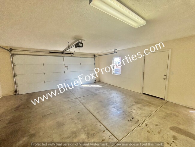 Building Photo - 9495 N Winter Wren Ave