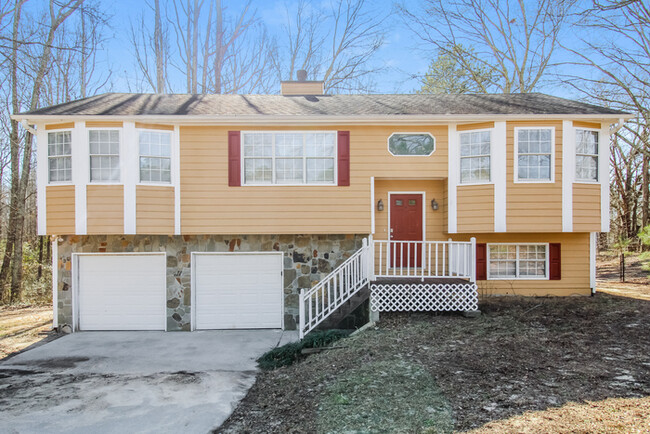 Primary Photo - 3 Bedroom Split Level Atlanta Home