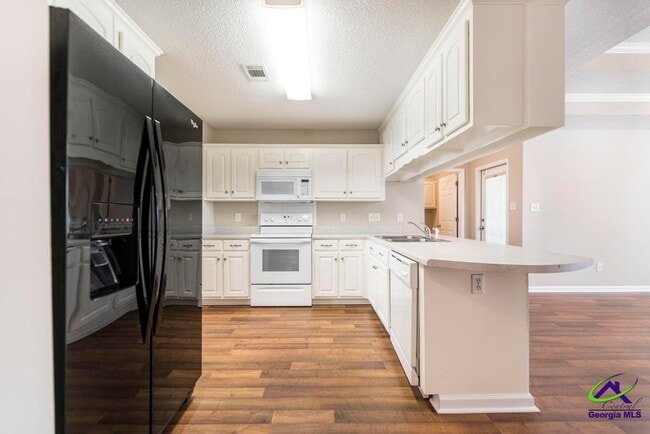 Building Photo - 462 Falkirk Dr