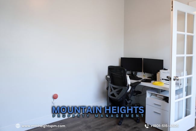 Building Photo - 3783 N 900 W