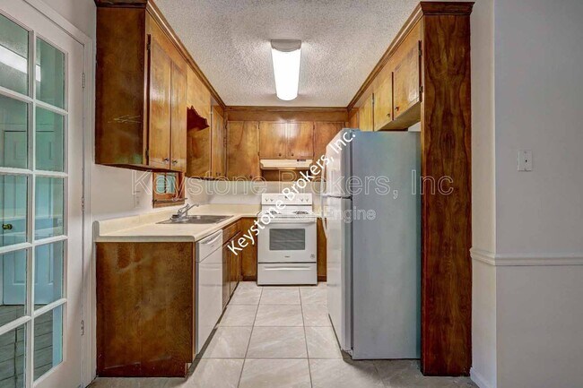 Building Photo - 164 Windermere Cir