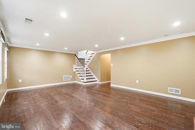 Building Photo - 12017 William and Mary Cir