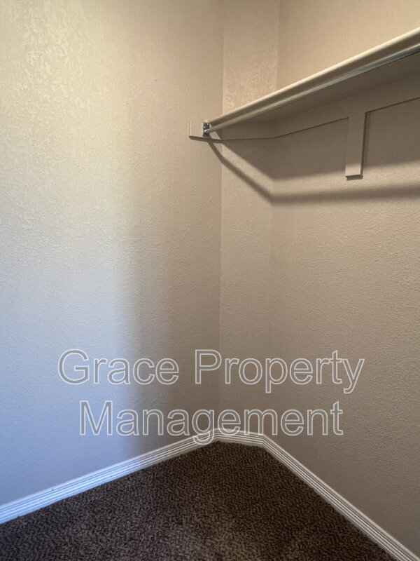 Building Photo - 6107 Kochia Ct