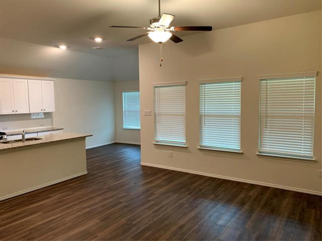 Building Photo - 2444 Larimar Dr