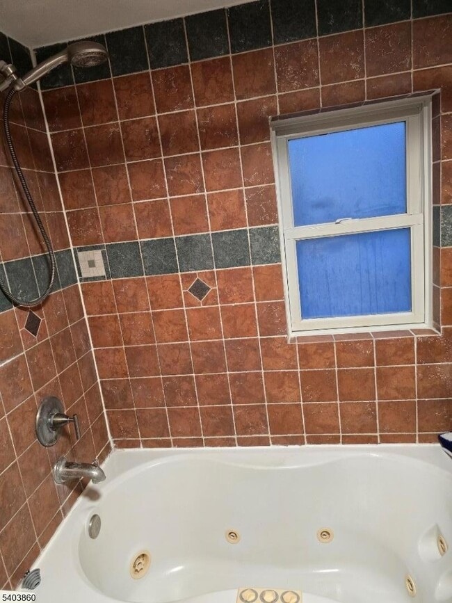 Building Photo - 36 Wawayanda Rd